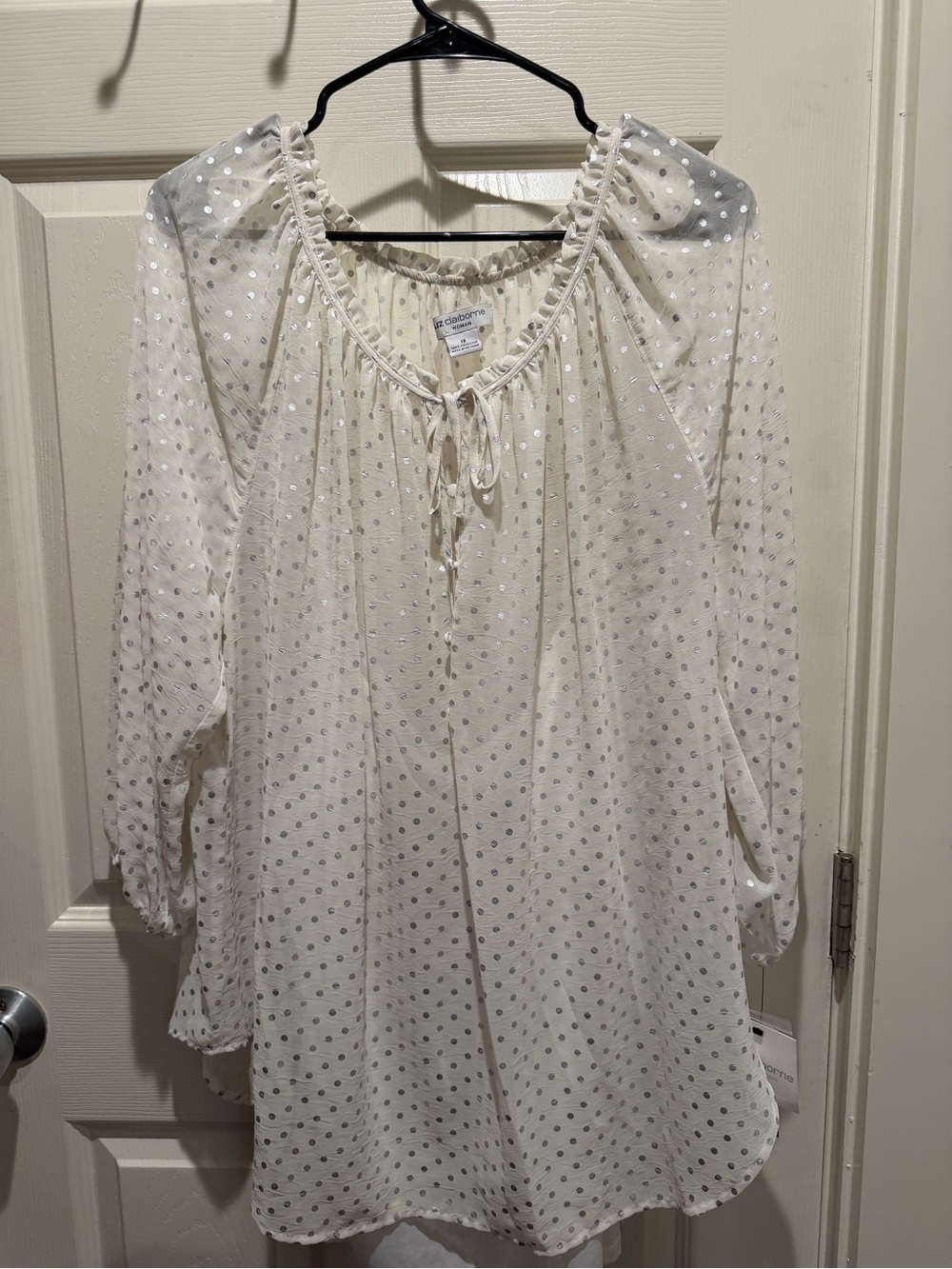 Liz Claiborne Cream Swiss Dot Peasant Blouse